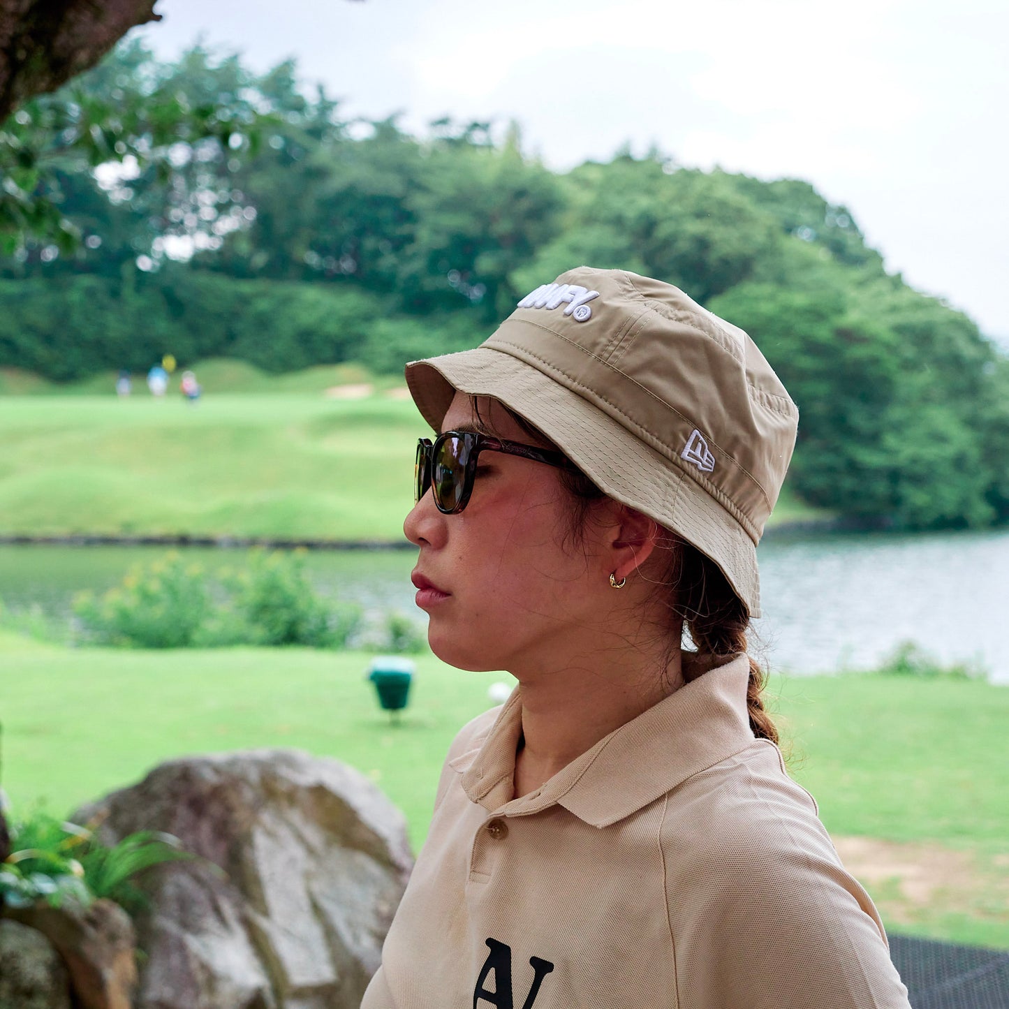NEWERA® BUCKET HAT ZAMZA BEIGE